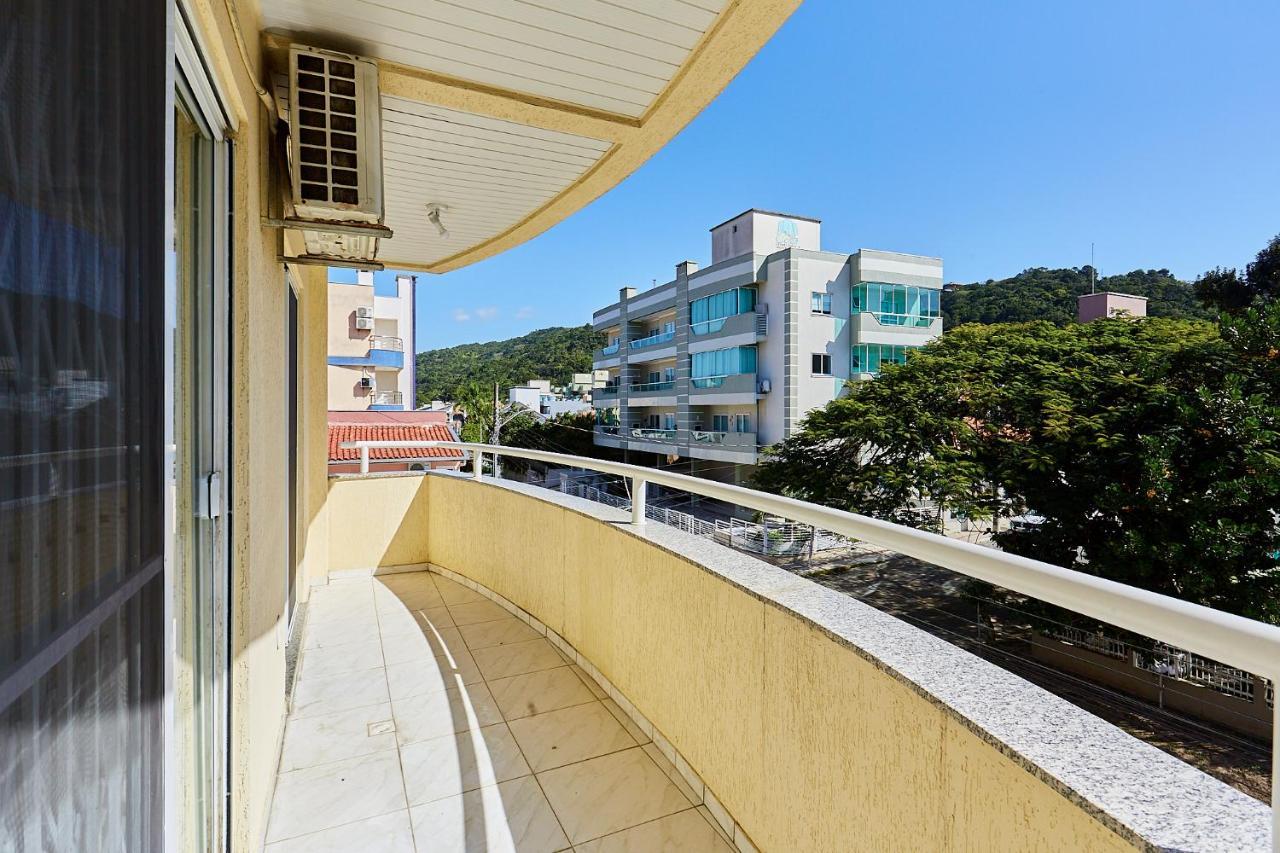 1040 - Departamento 2 Quartos Na Rua Pirajica . 200 M Da Praia Bombinhas Centro Exterior photo